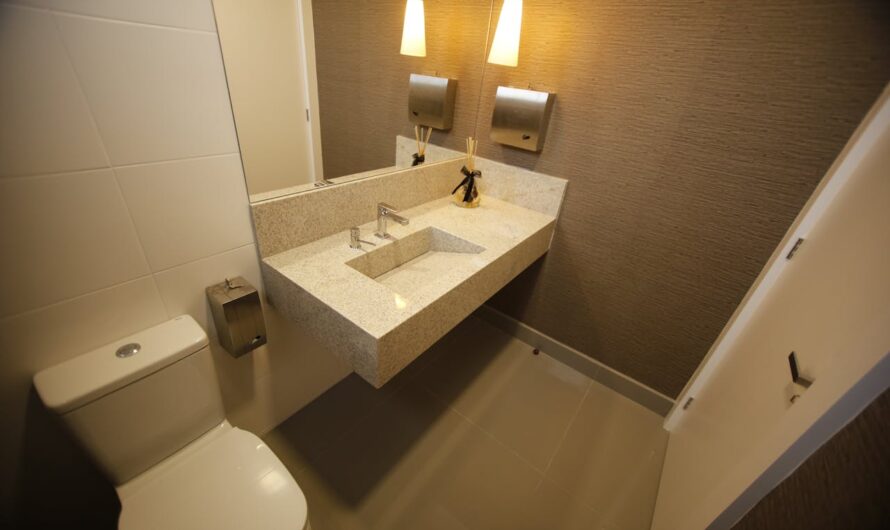 Como montar um banheiro acessível para idosos e pessoas com deficiência